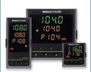 Piccolo General Purpose Temperature and Process Controller P116/108/104